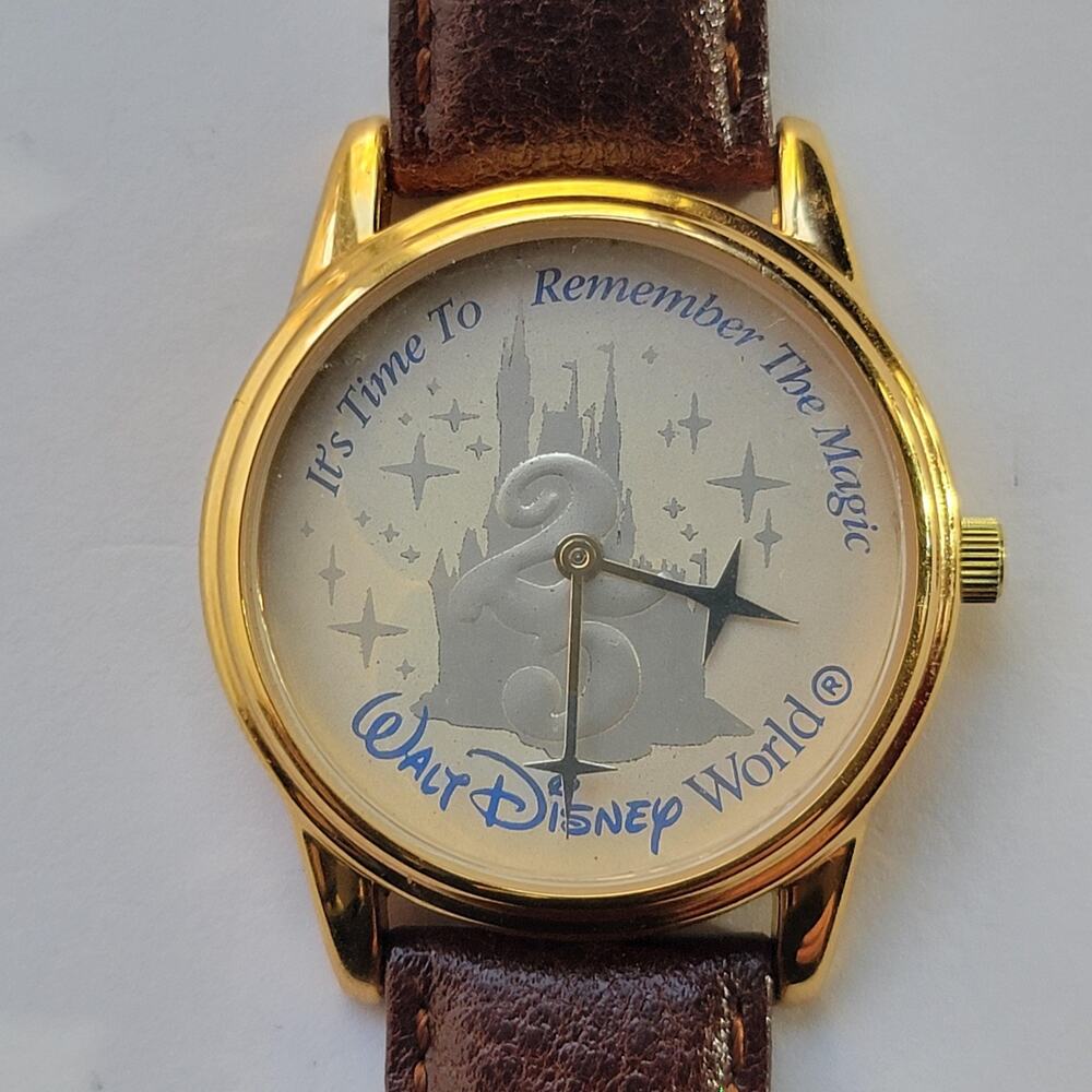 Vintage Disney Walt Disney World Mens Watch Gold Case Silver Dial Brown Leather